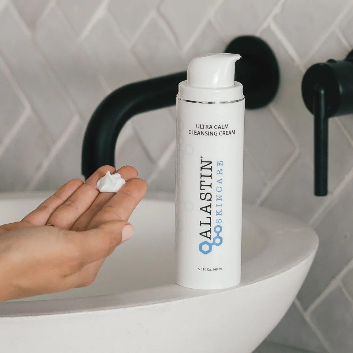 ALASTIN Ultra Calm Cleansing Cream