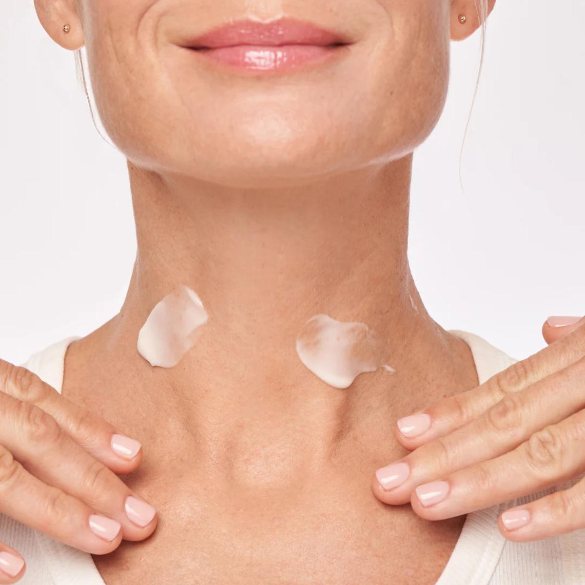 ALASTIN Restorative Neck Complex with TriHex Technology®